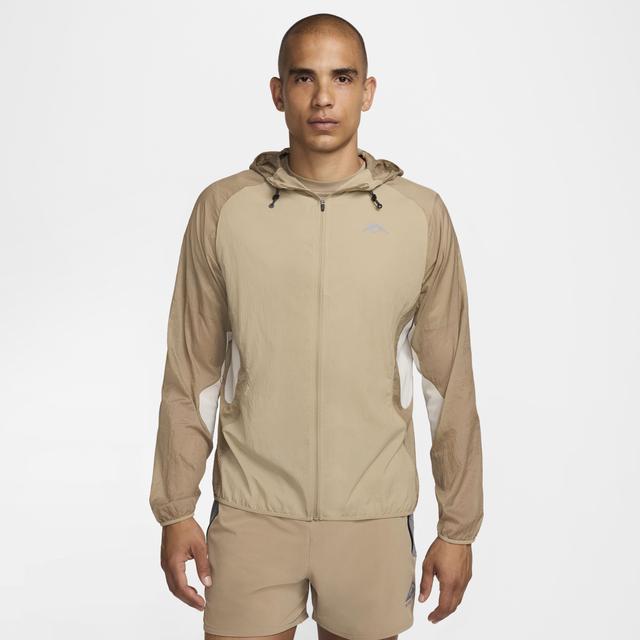 Nike Men's Trail Aireez Running Jacket Product Image