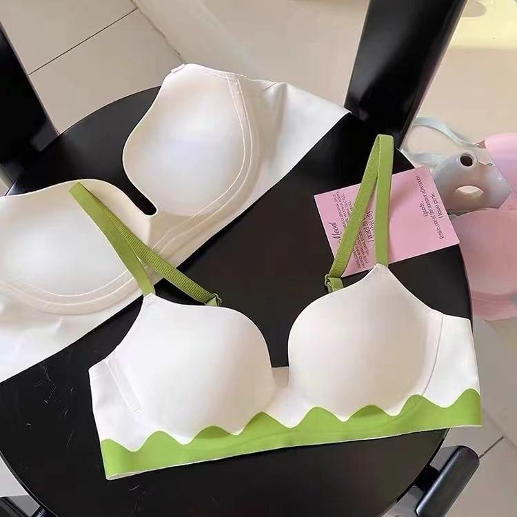 Seamless Push Up Bra Product Image