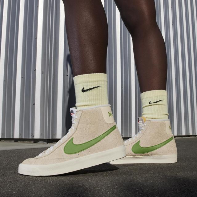 Nike Women's Blazer Mid '77 Vintage Shoes Product Image