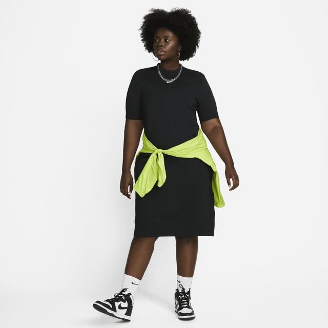 Women's Nike Sportswear Essential Midi Dress (Plus Size) Product Image