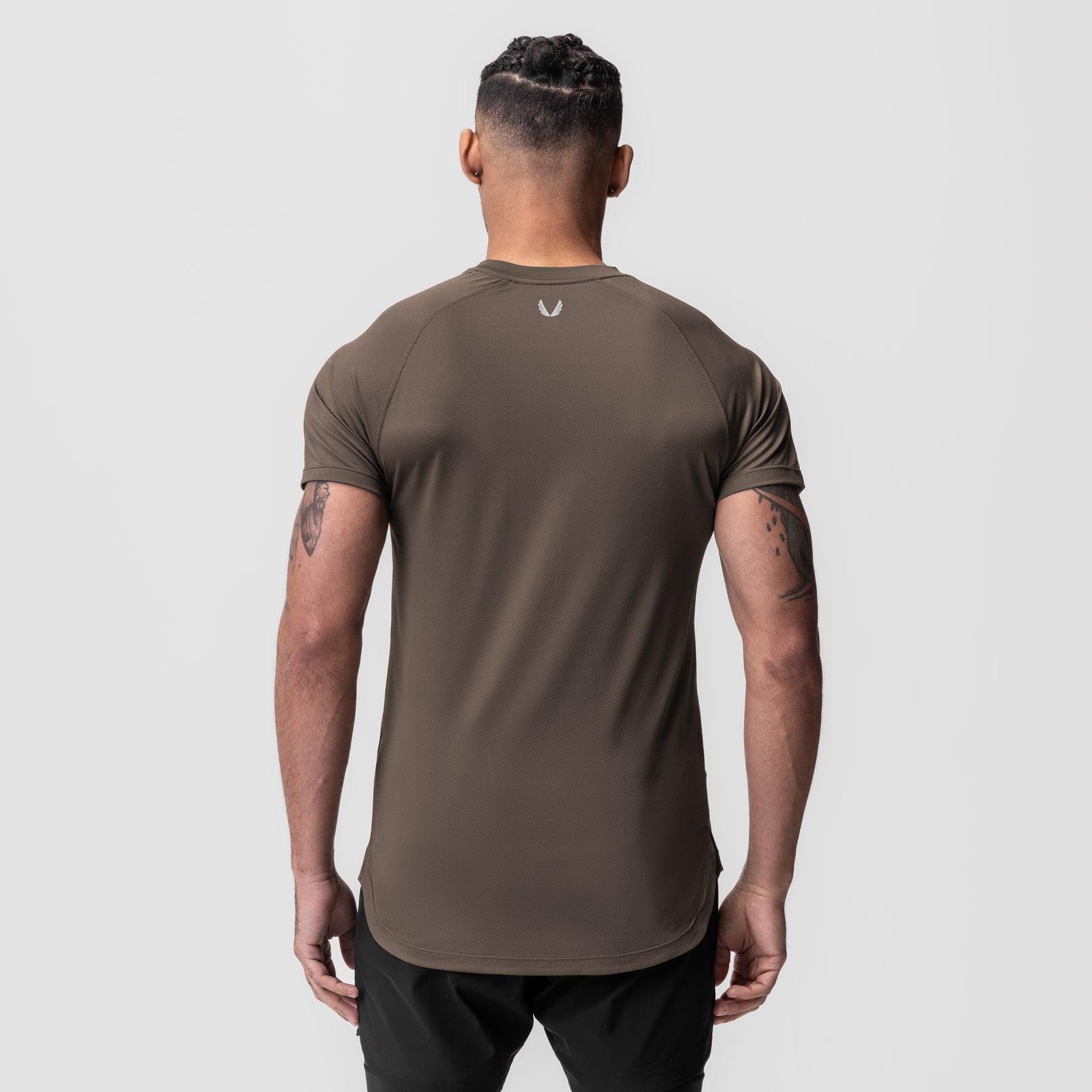 0660. AeroSilver® Established Tee - Deep Taupe Male Product Image