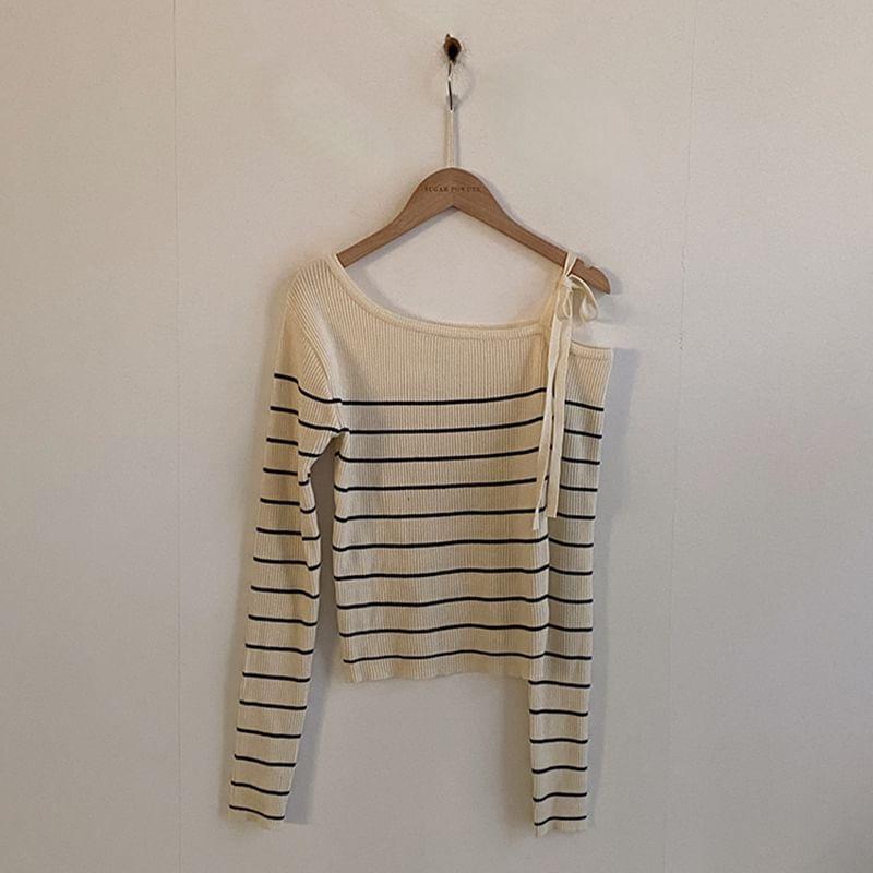 Long Sleeve Cold-Shoulder Tie-Strap Striped Slim-Fit Crop Knit Top Product Image