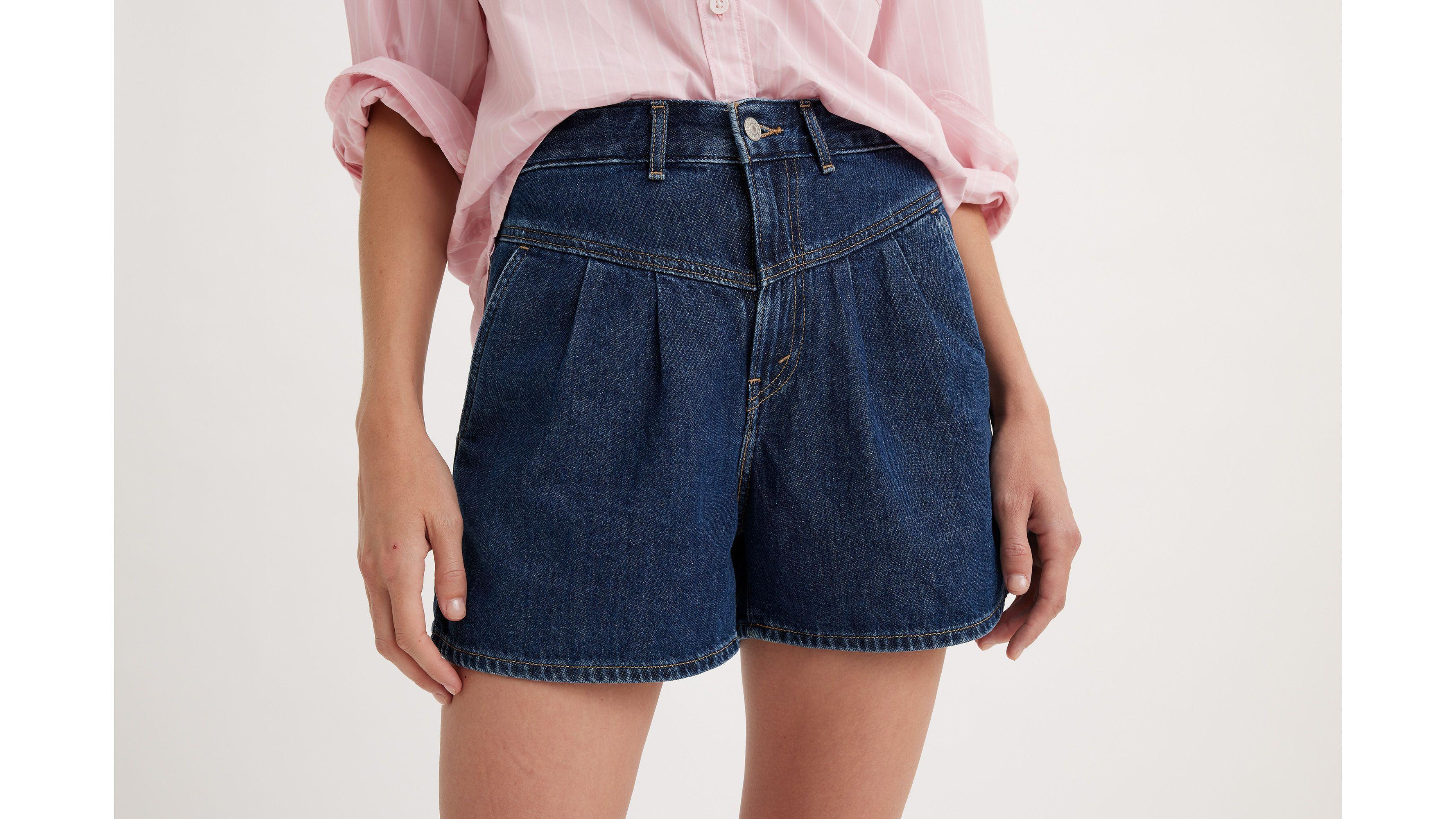 Levis Mom Featherweight Womens Shorts Product Image