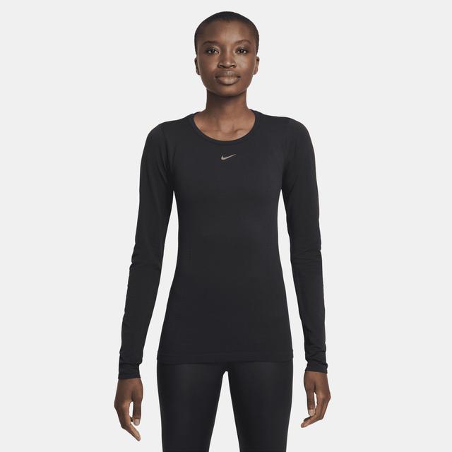 Nike Womens Dri-FIT ADV Aura Long-Sleeve T-Shirt Product Image