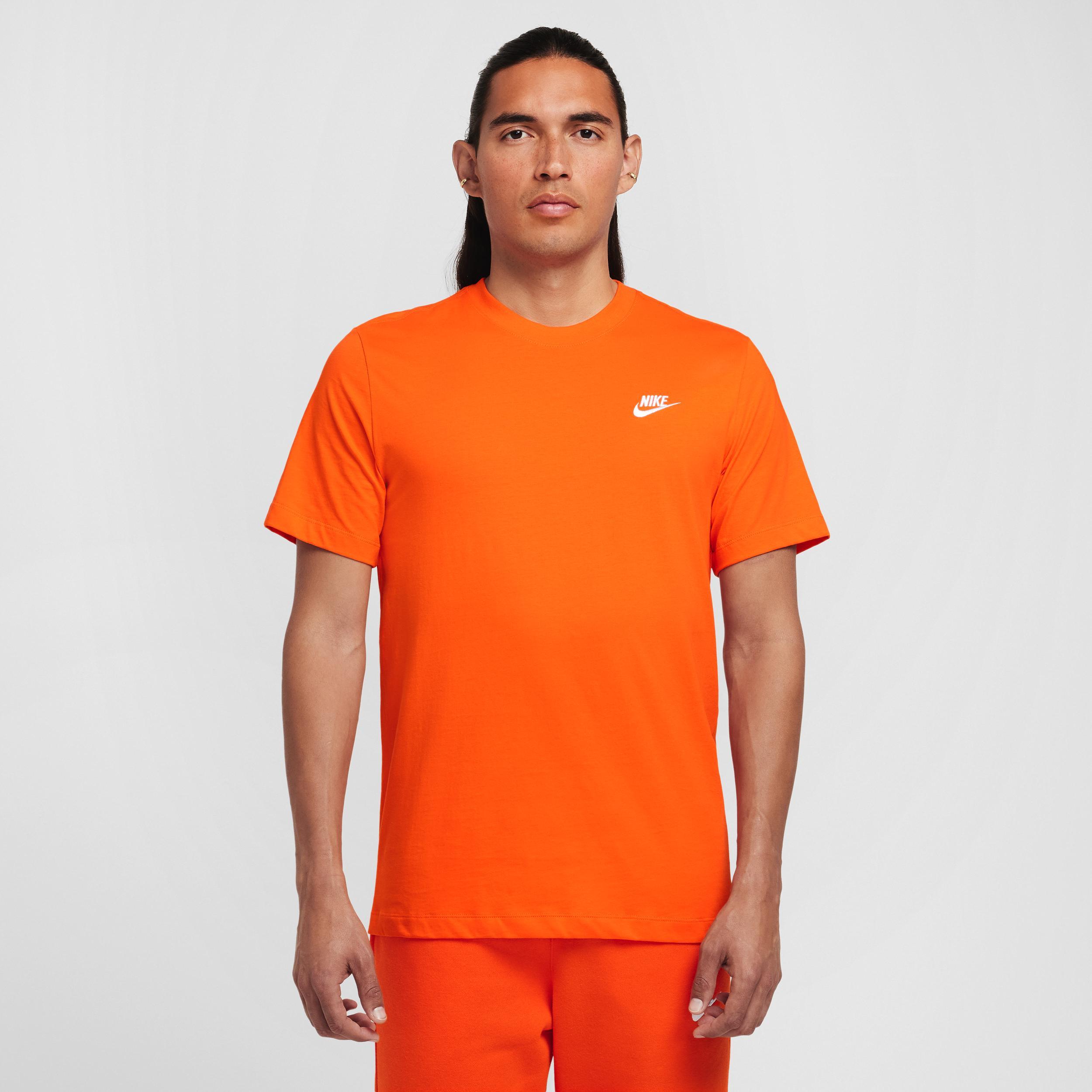 Men's Nike Sportswear Club T-Shirt product image