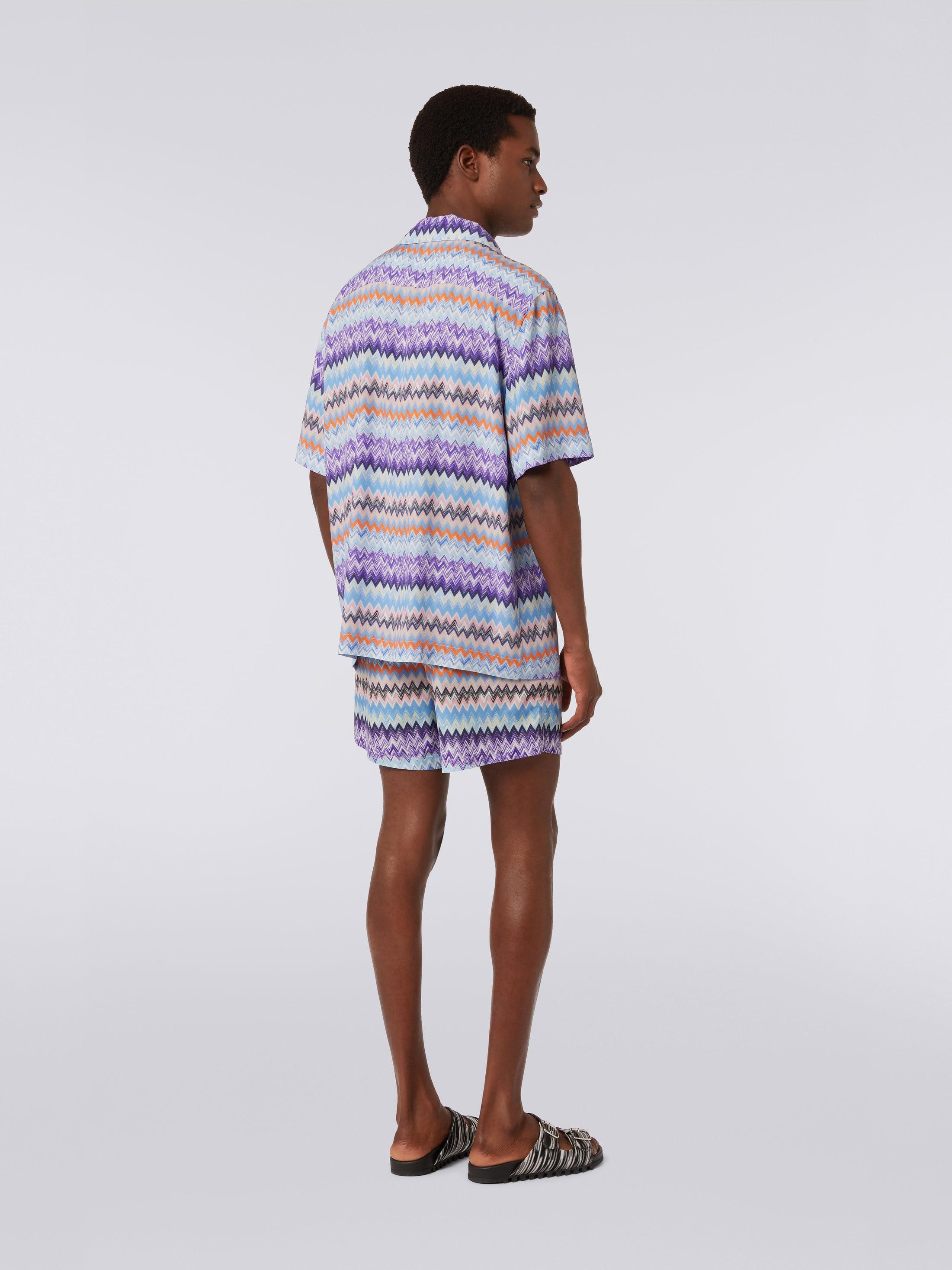 Short-sleeved chevron viscose bowling shirt Product Image