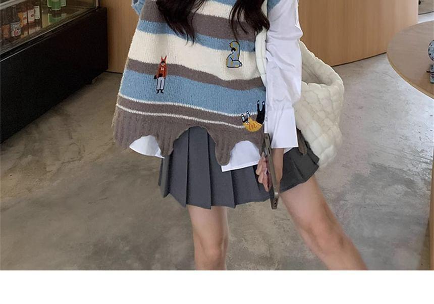 V-Neck Cartoon Embroidered Knit Sweater Vest / Plain Button-Up Shirt Product Image