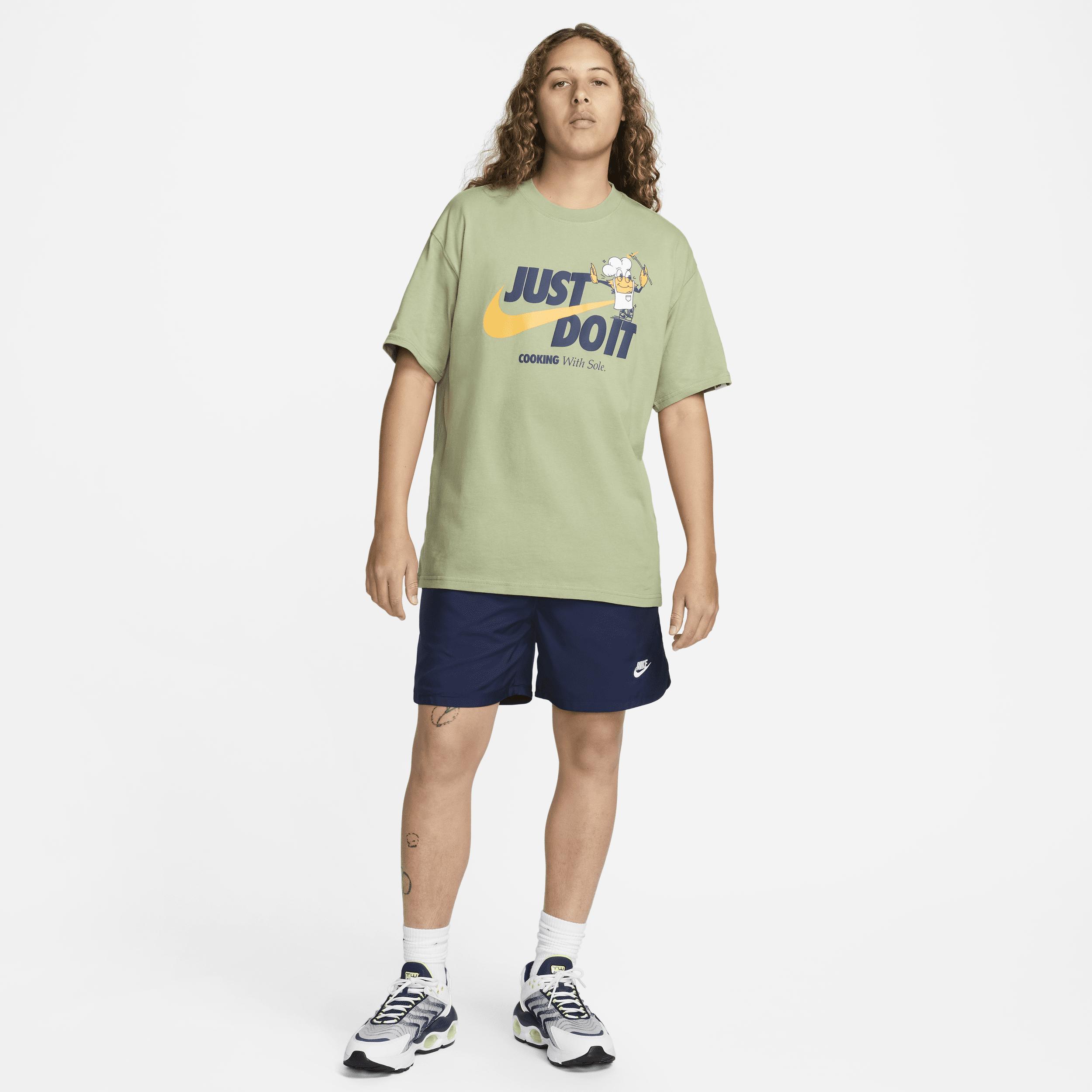 Men's Nike Sportswear Max90 T-Shirt Product Image