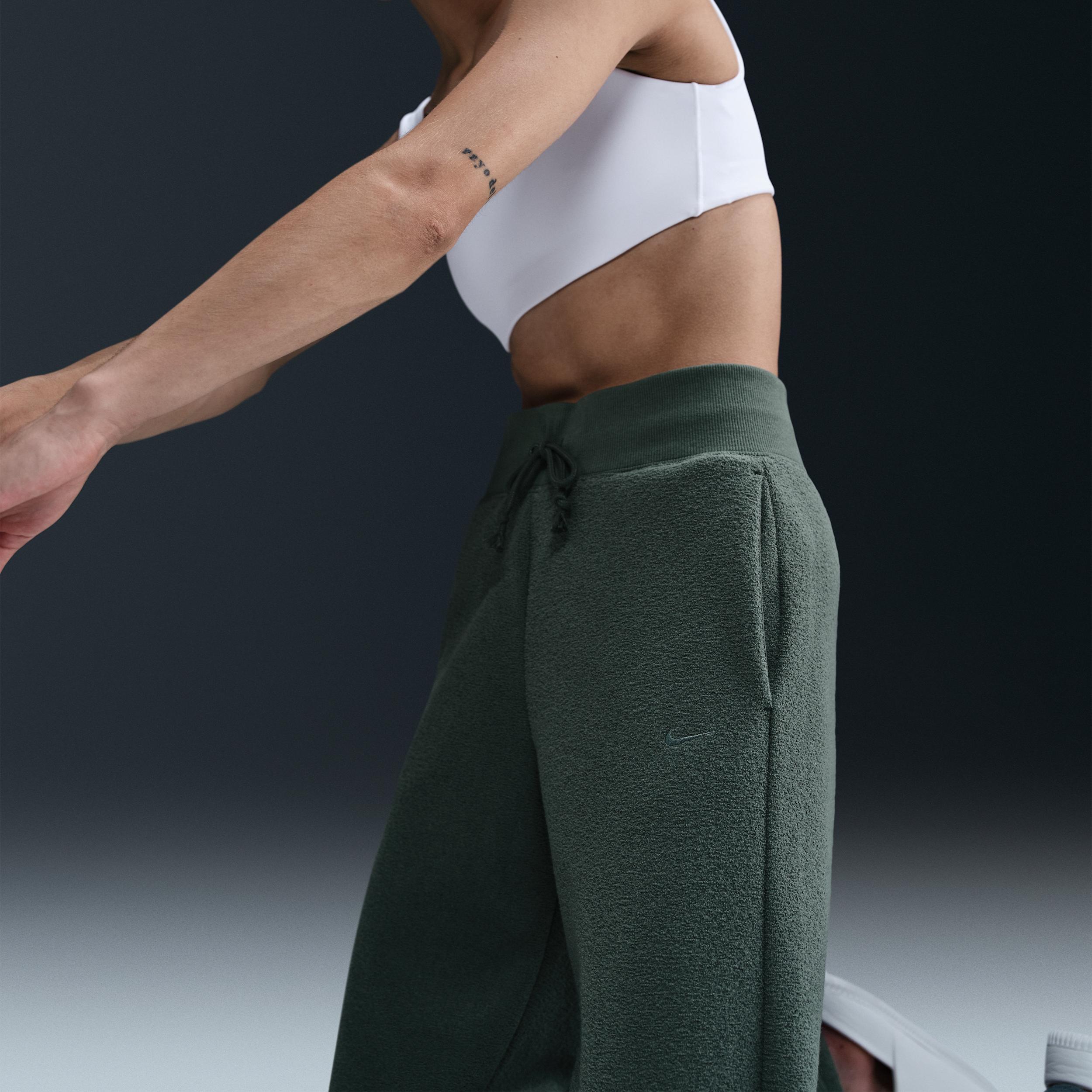 Women's Nike Sportswear Phoenix Plush High-Waisted Wide-Leg Cozy Fleece Pants Product Image