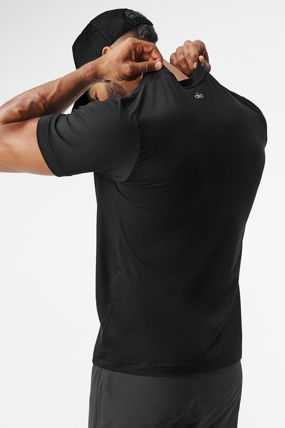 Conquer Reform Crewneck Short Sleeve - Black Male Product Image