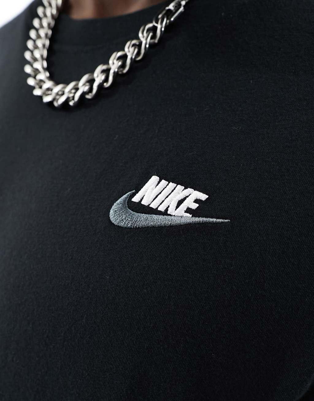 Nike Club Tee in Black. Product Image