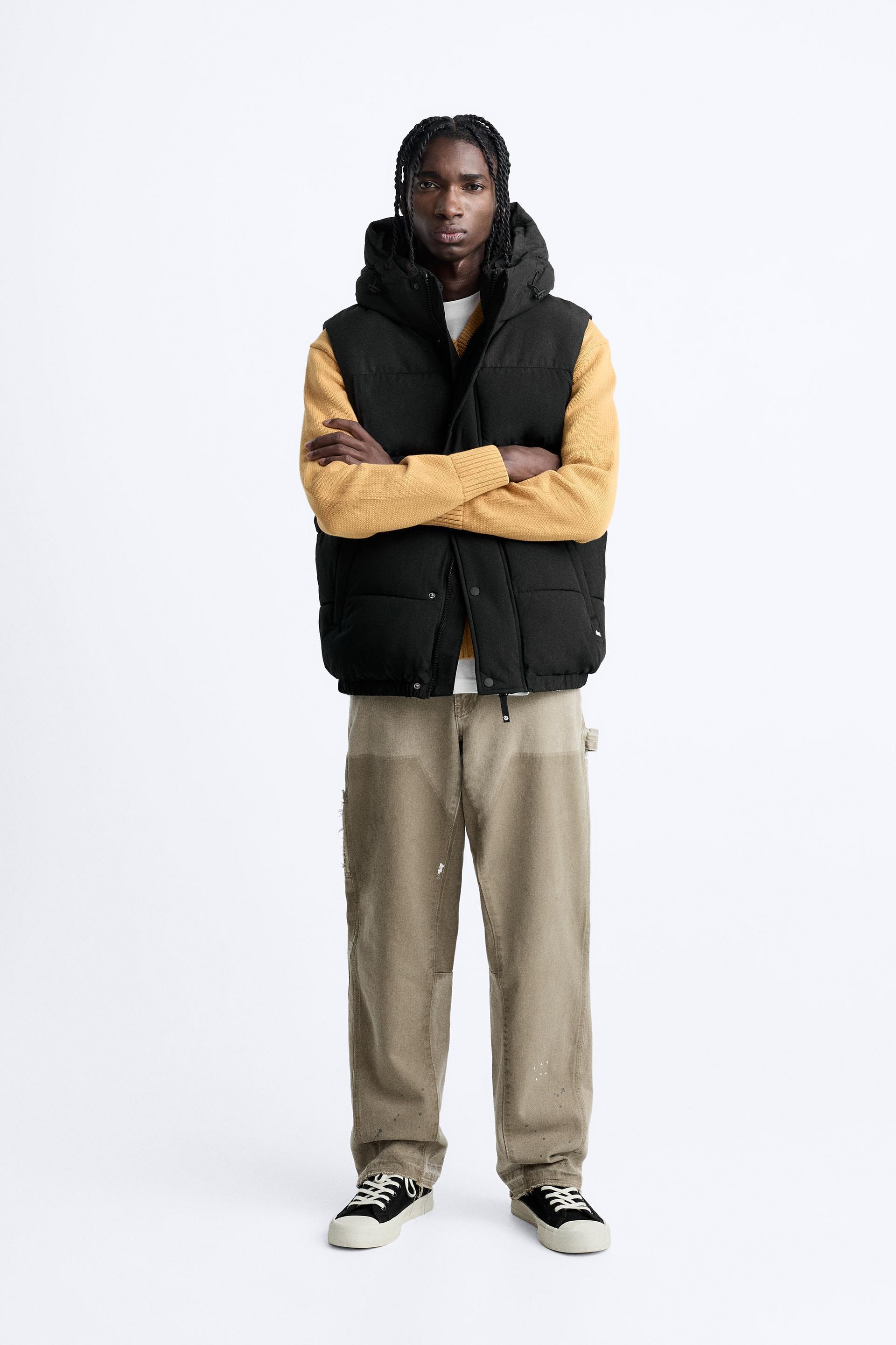 HOODED PUFFER VEST Product Image