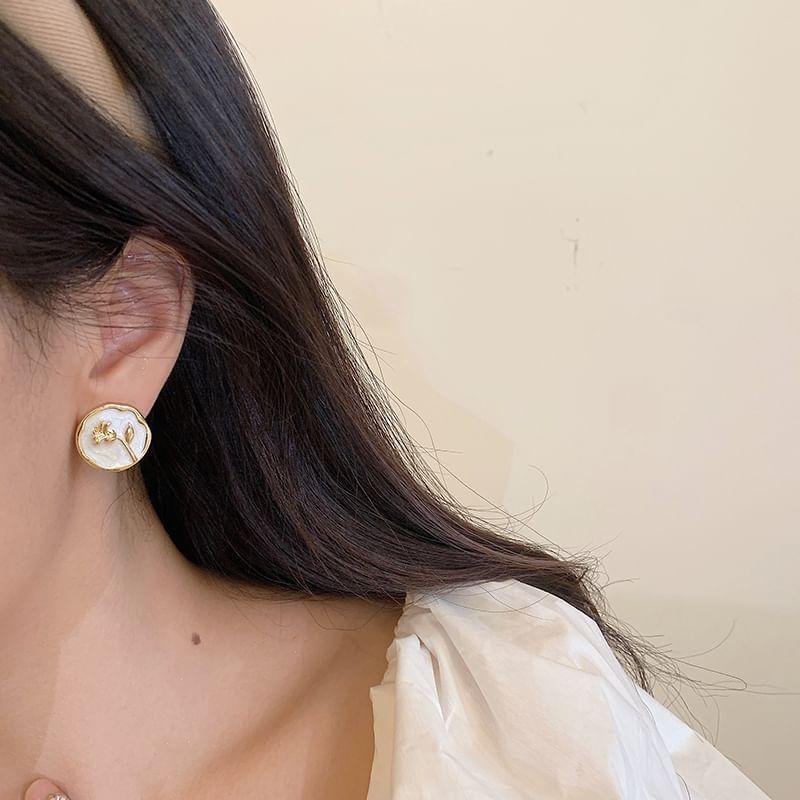 Floral Stud Earring / Clip-On Earring Product Image