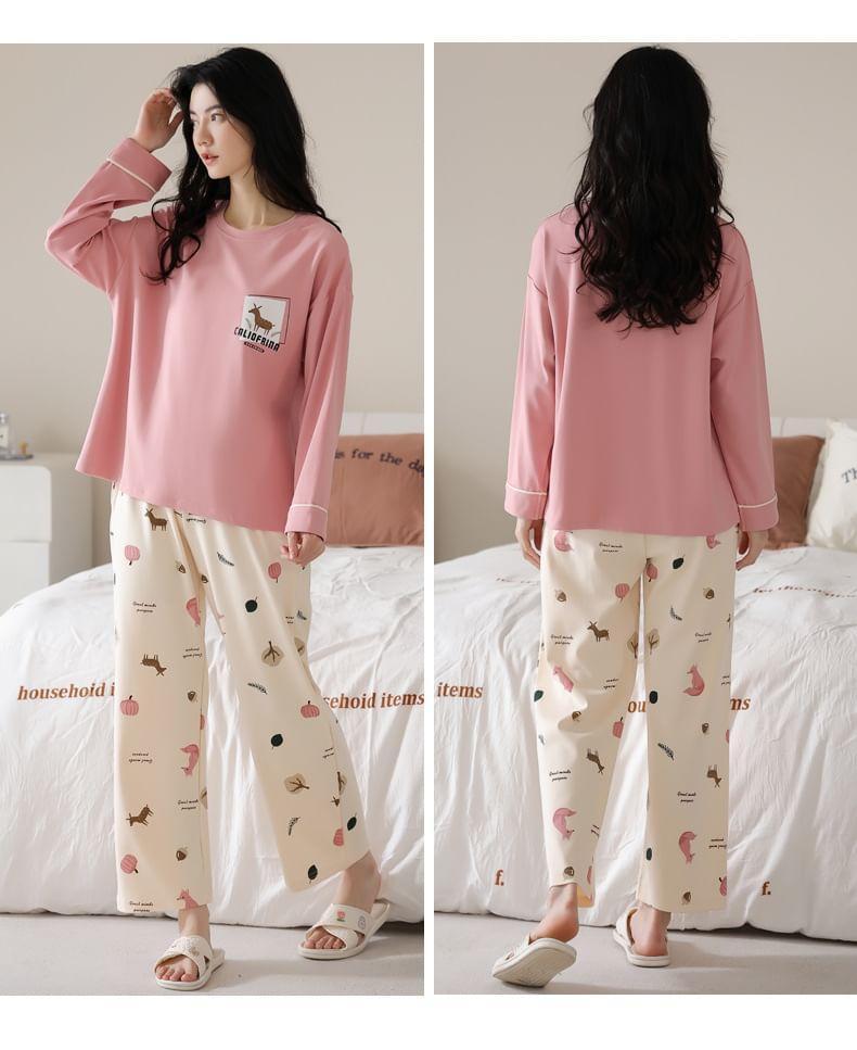 Loungewear Set : Long-Sleeve Animal Print Padded T-Shirt + Pants Product Image