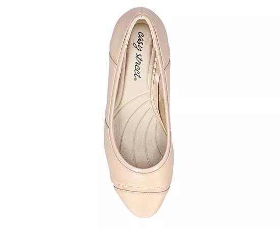 Easy Street Womens Datia Pump Product Image