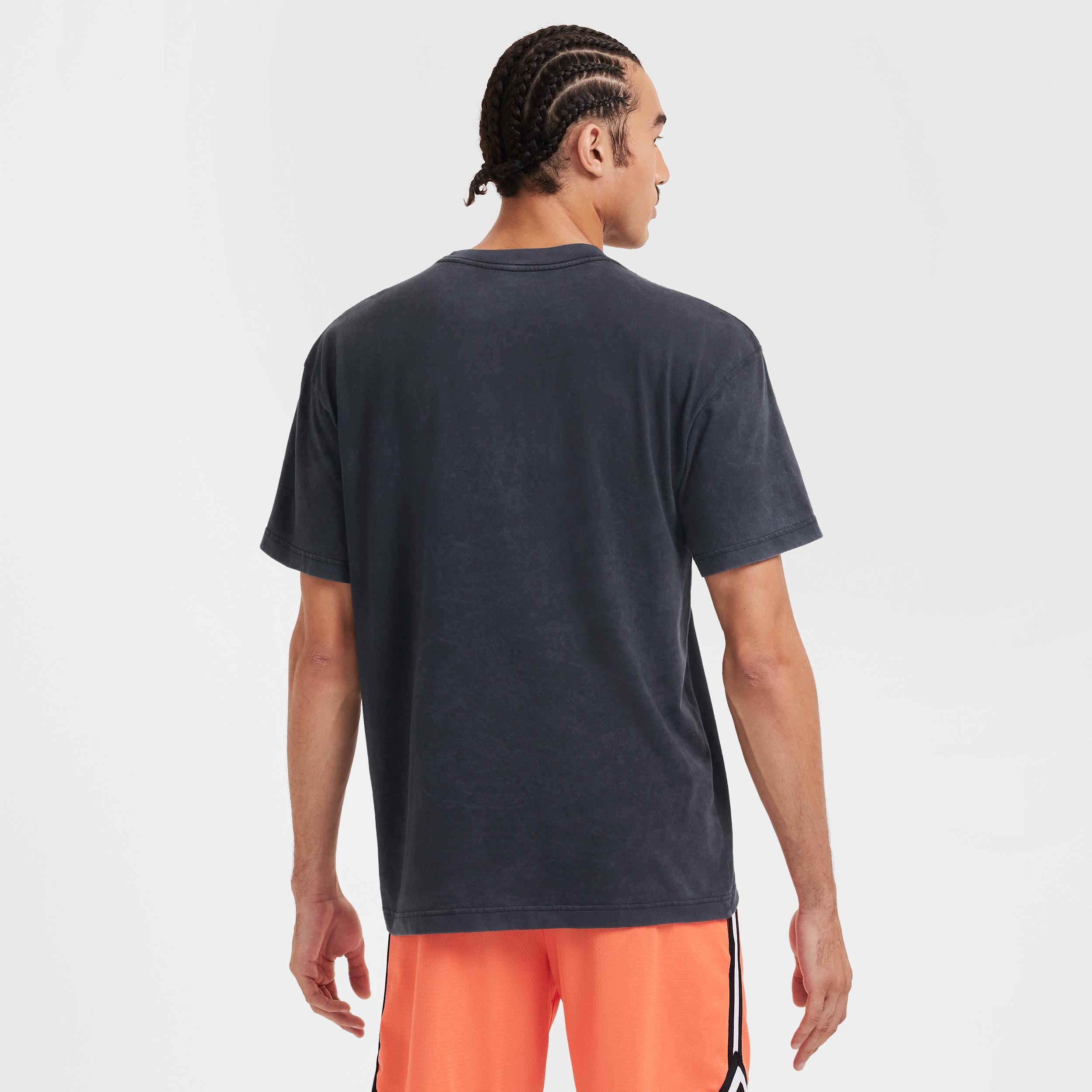 Nike Men's Max90 Basketball T-Shirt Product Image