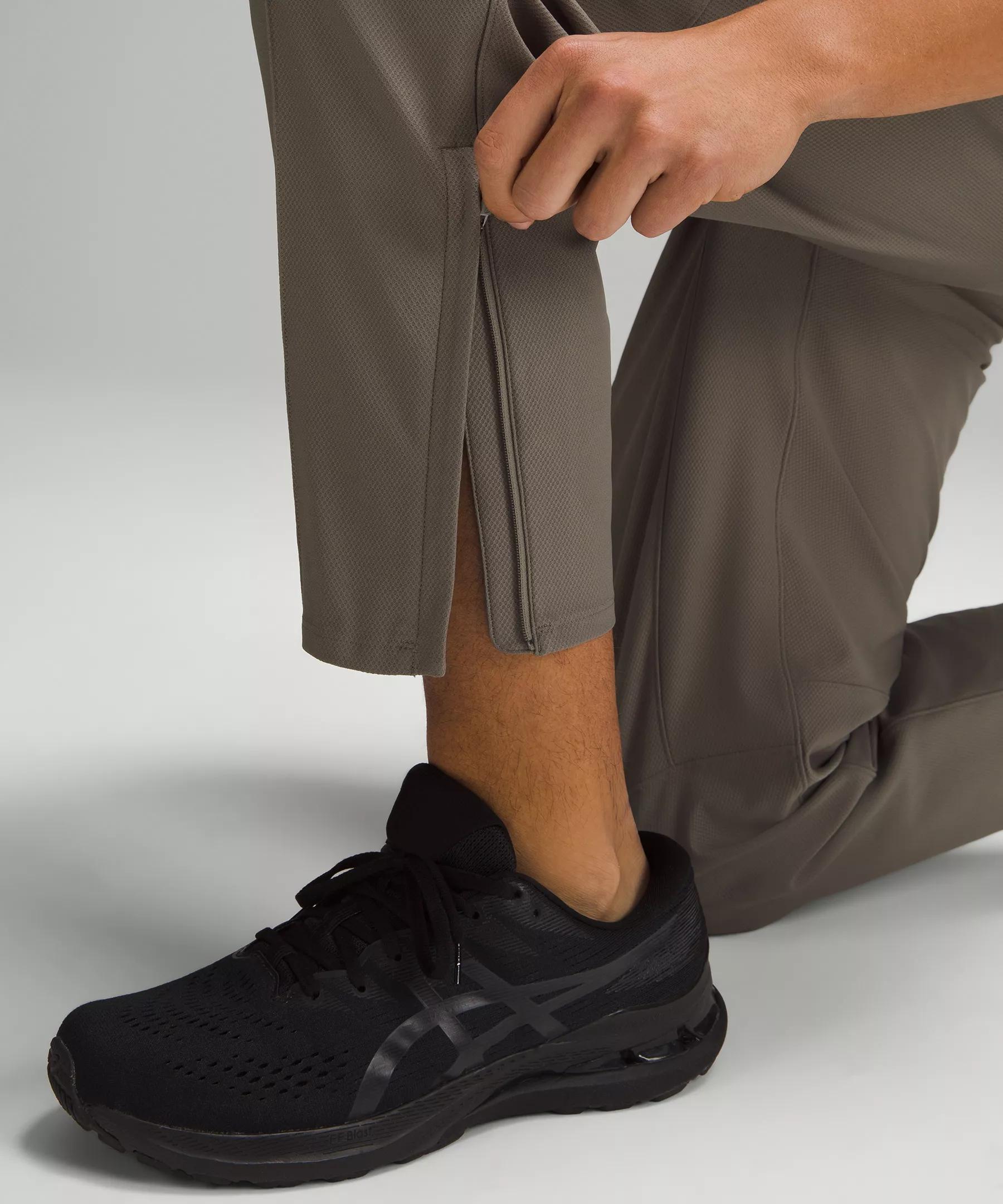 Knit Training Pant Product Image