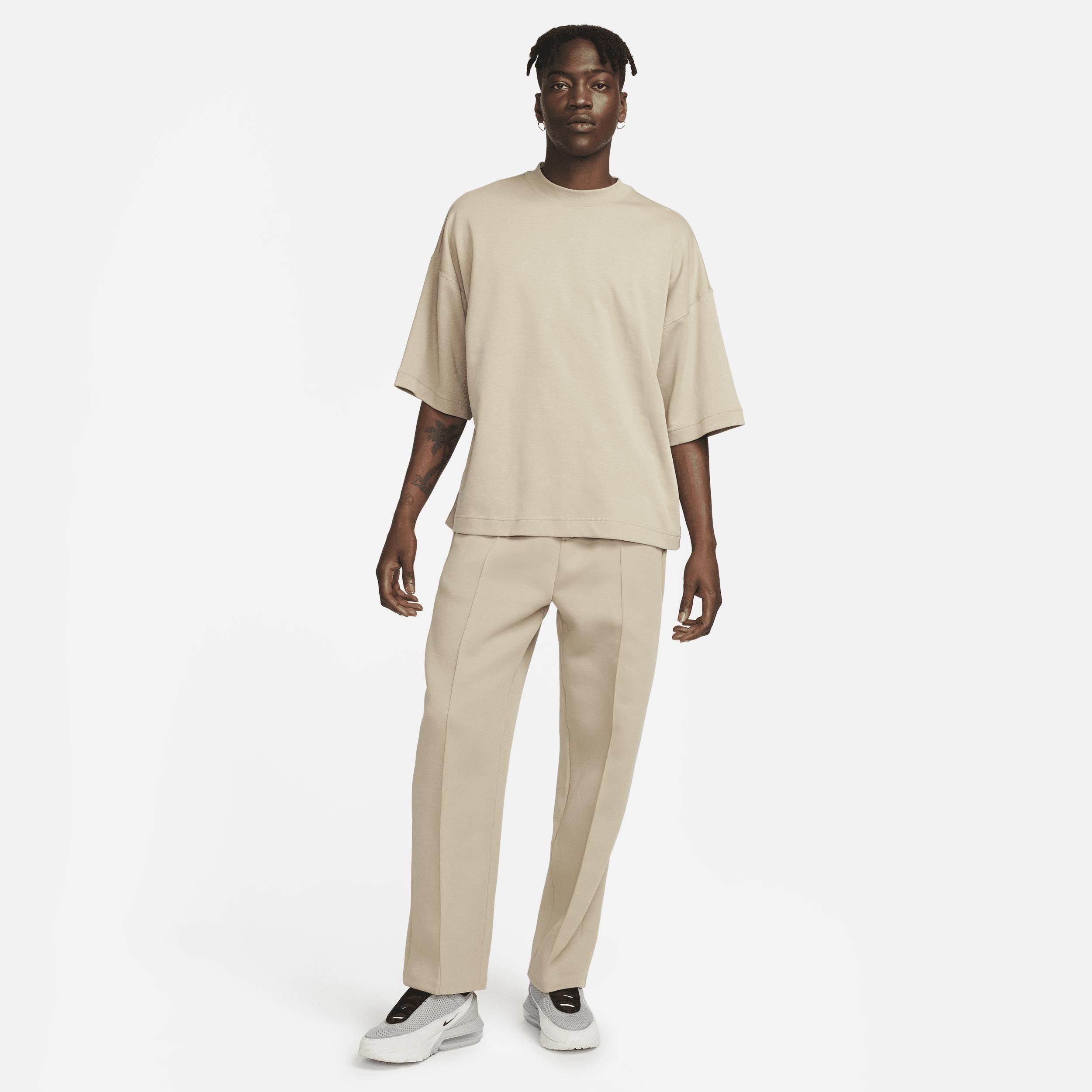 Nike Sportswear Tech Fleece Reimagined Men's Oversized Short-Sleeve Sweatshirt Product Image