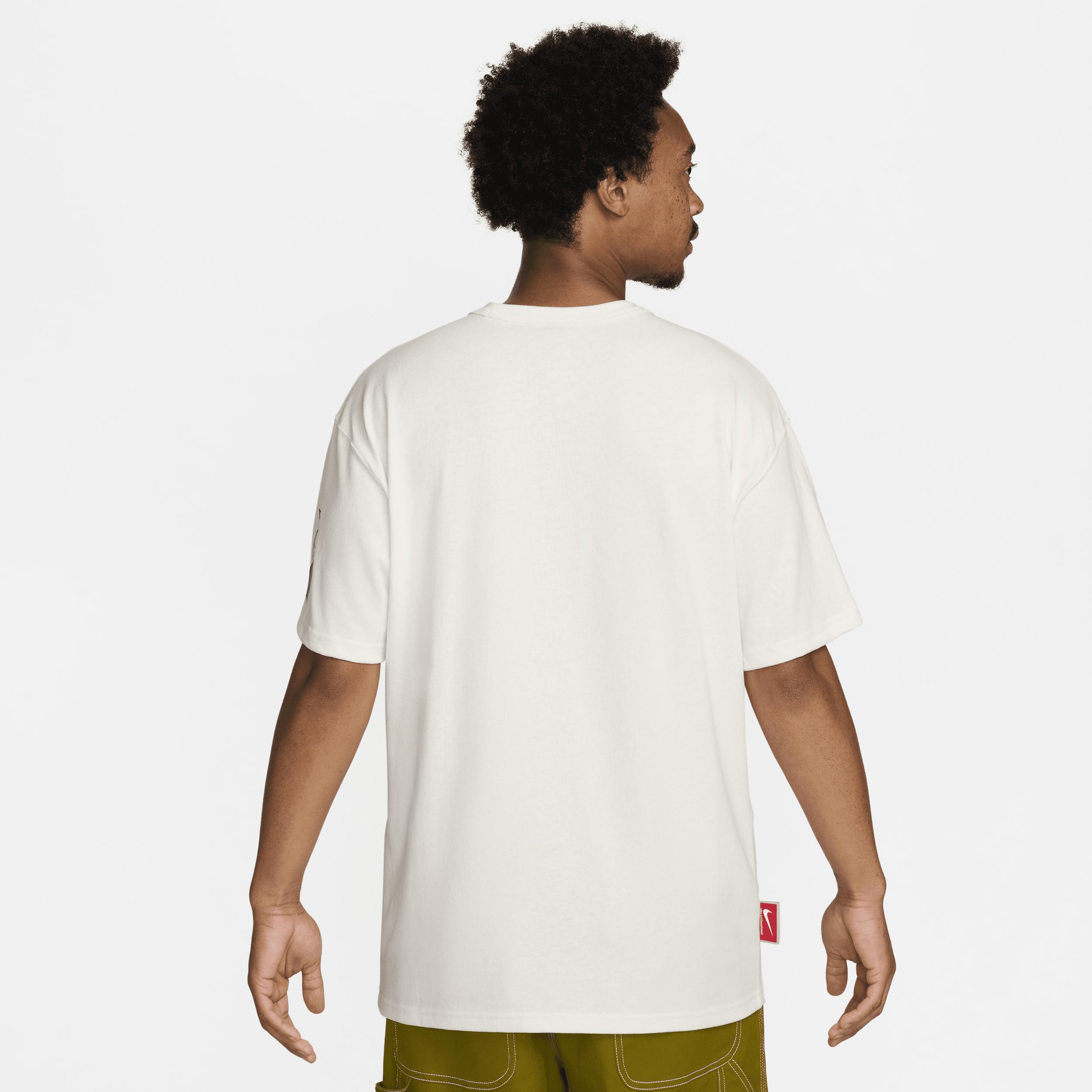 Nike Sportswear Men's T-Shirt Product Image