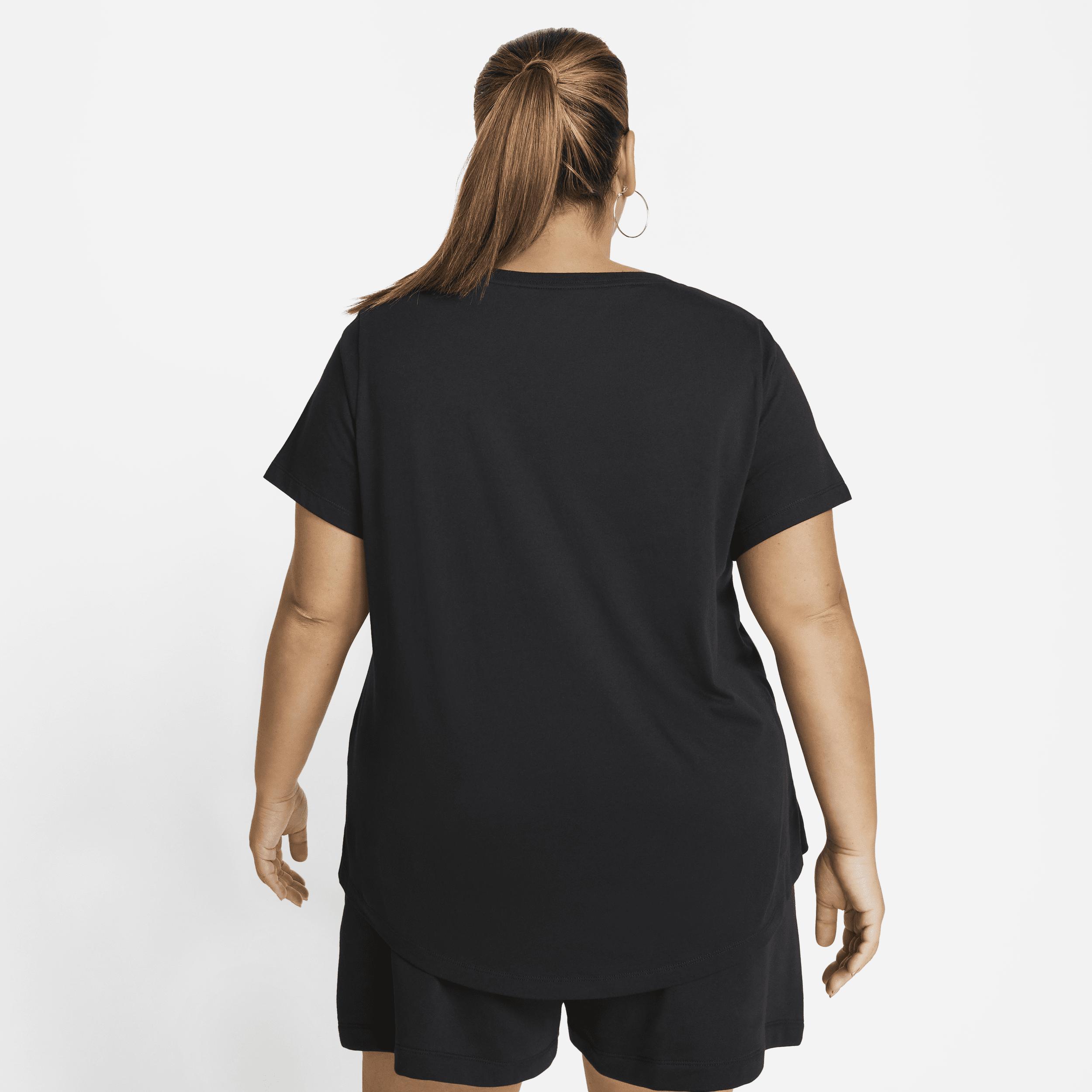 Nike Sportswear Club Essentials Women's T-Shirt (Plus Size) Product Image