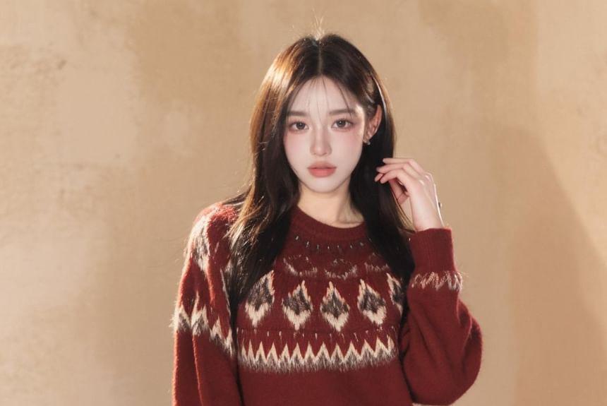 Round Neck Pattern Jacquard Sweater Product Image