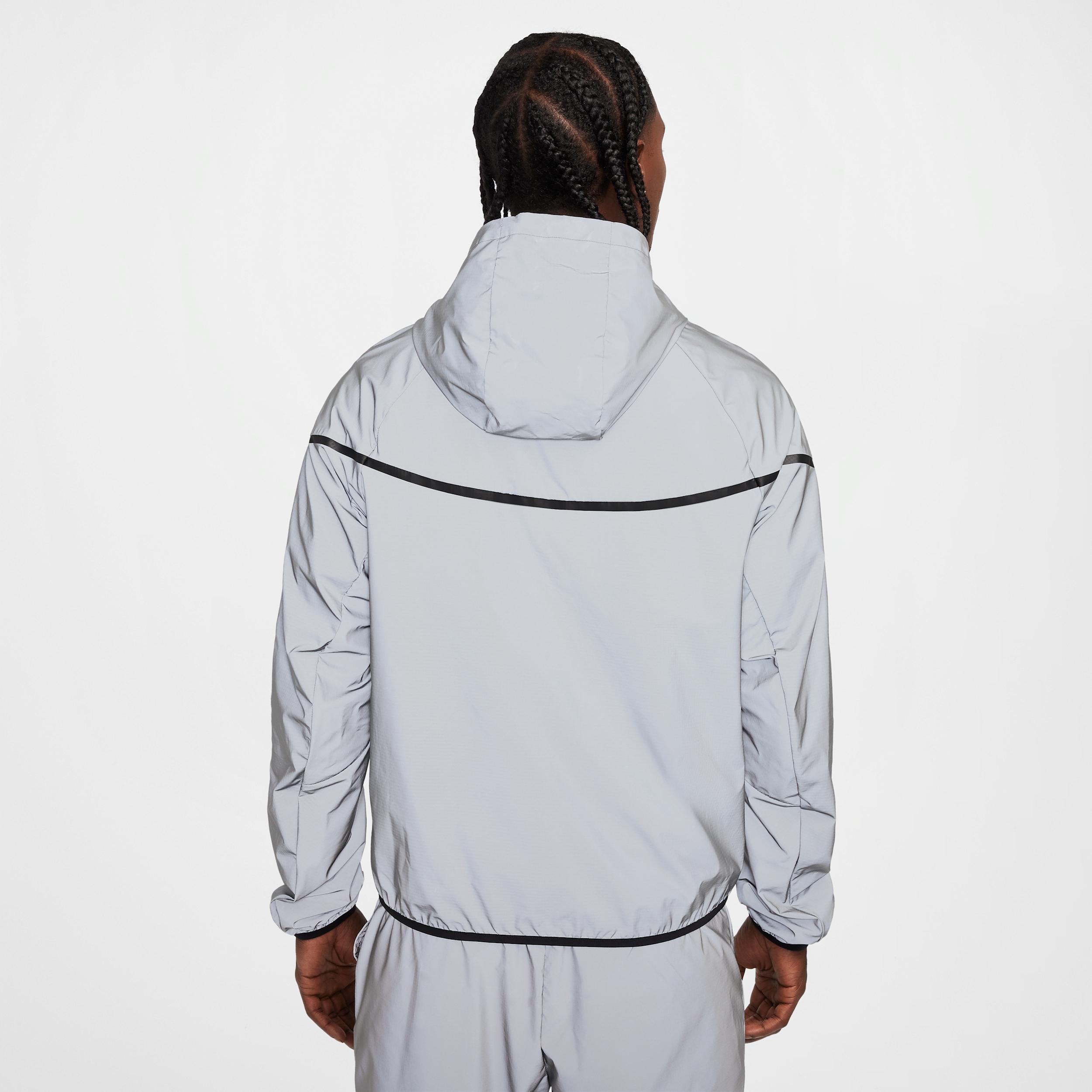 Nike Mens Tech Woven Flash Jacket Product Image