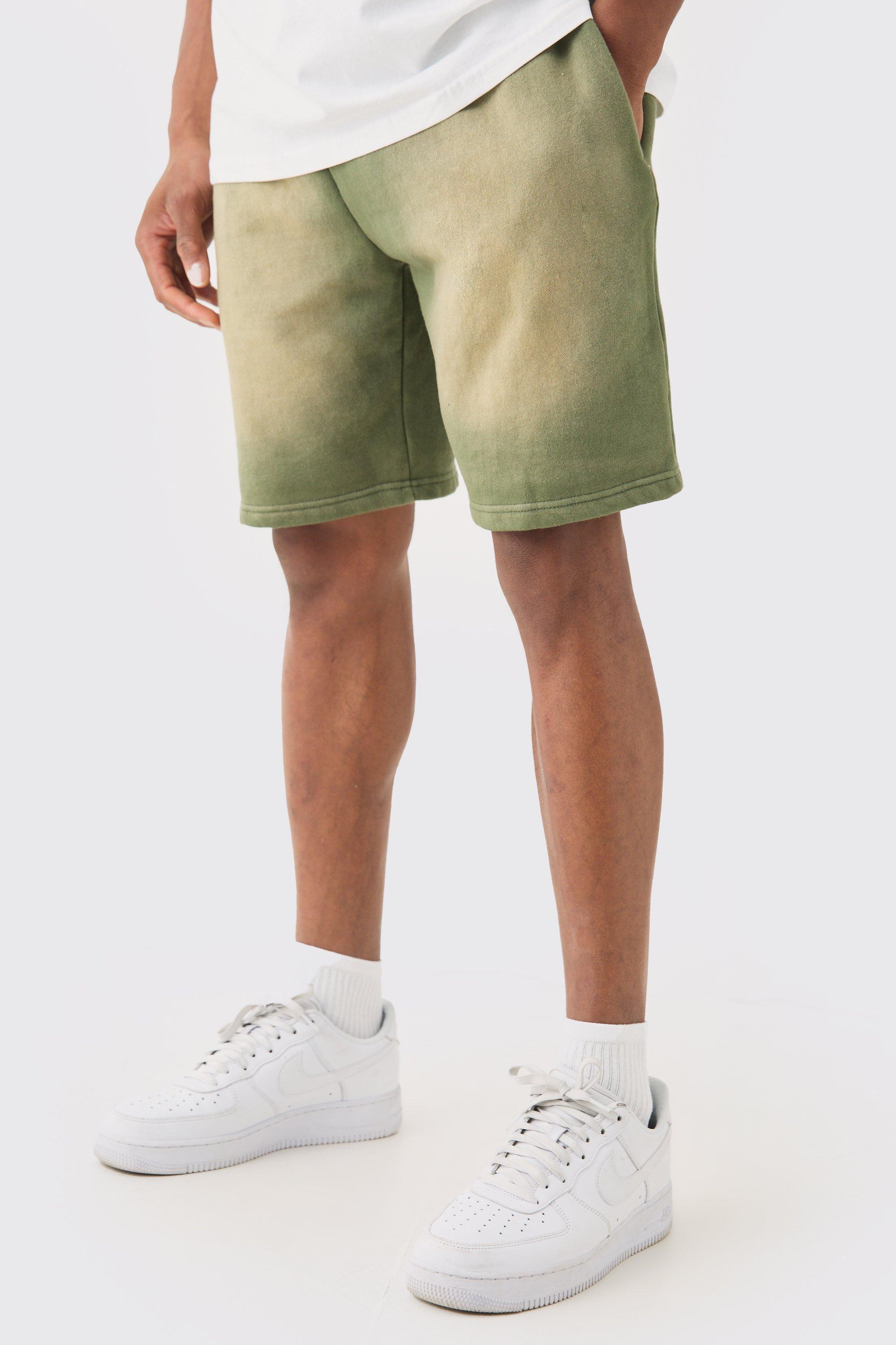 Relaxed Fit Spray Wash Short | boohooMAN USA Product Image