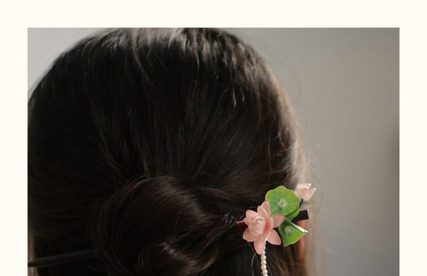 Floral Faux Pearl Wooden Hair Stick Product Image