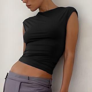 Plain Open-Back Crop Tank Top Product Image