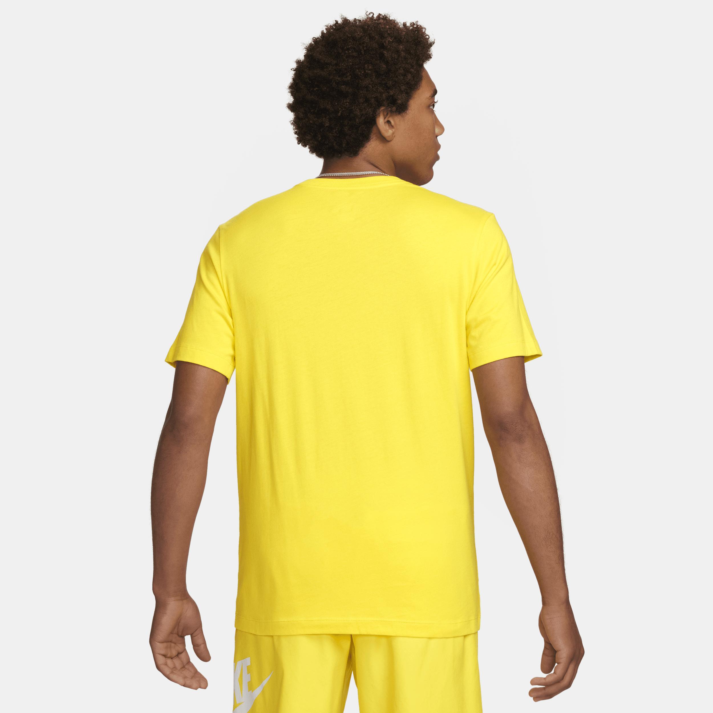 Men's Nike Sportswear Club T-Shirt Product Image