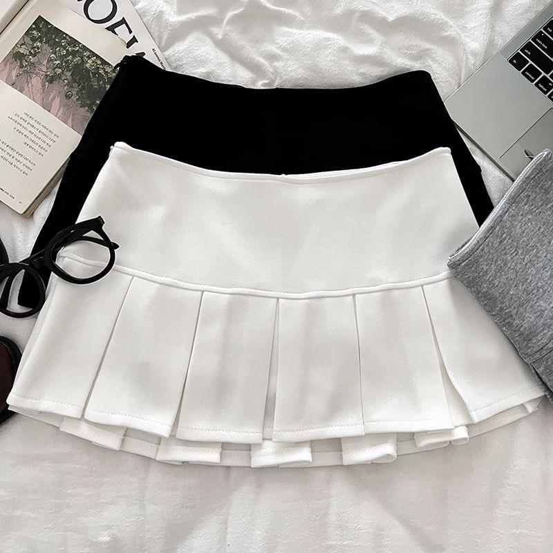 Low Waist Plain Pleated Mini A-Line Skirt Product Image