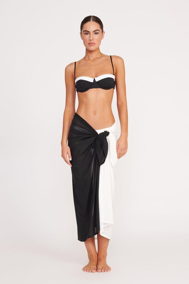 KIANA SARONG | BLACK WHITE Product Image