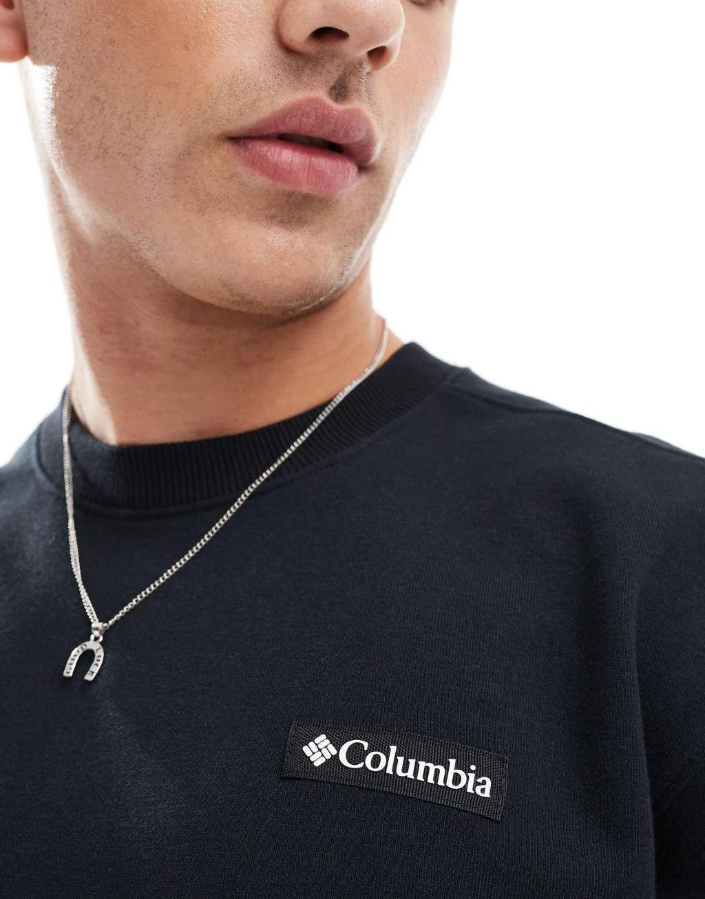 Columbia Meridian Creek crew neck sweatshirt in black Product Image