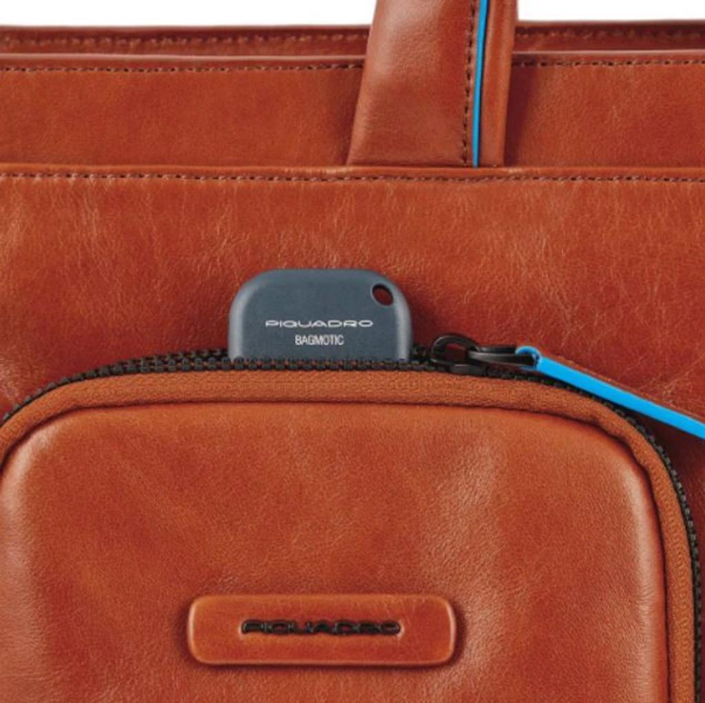 PIQUADRO Slim With Two Leather Handles In Red Product Image