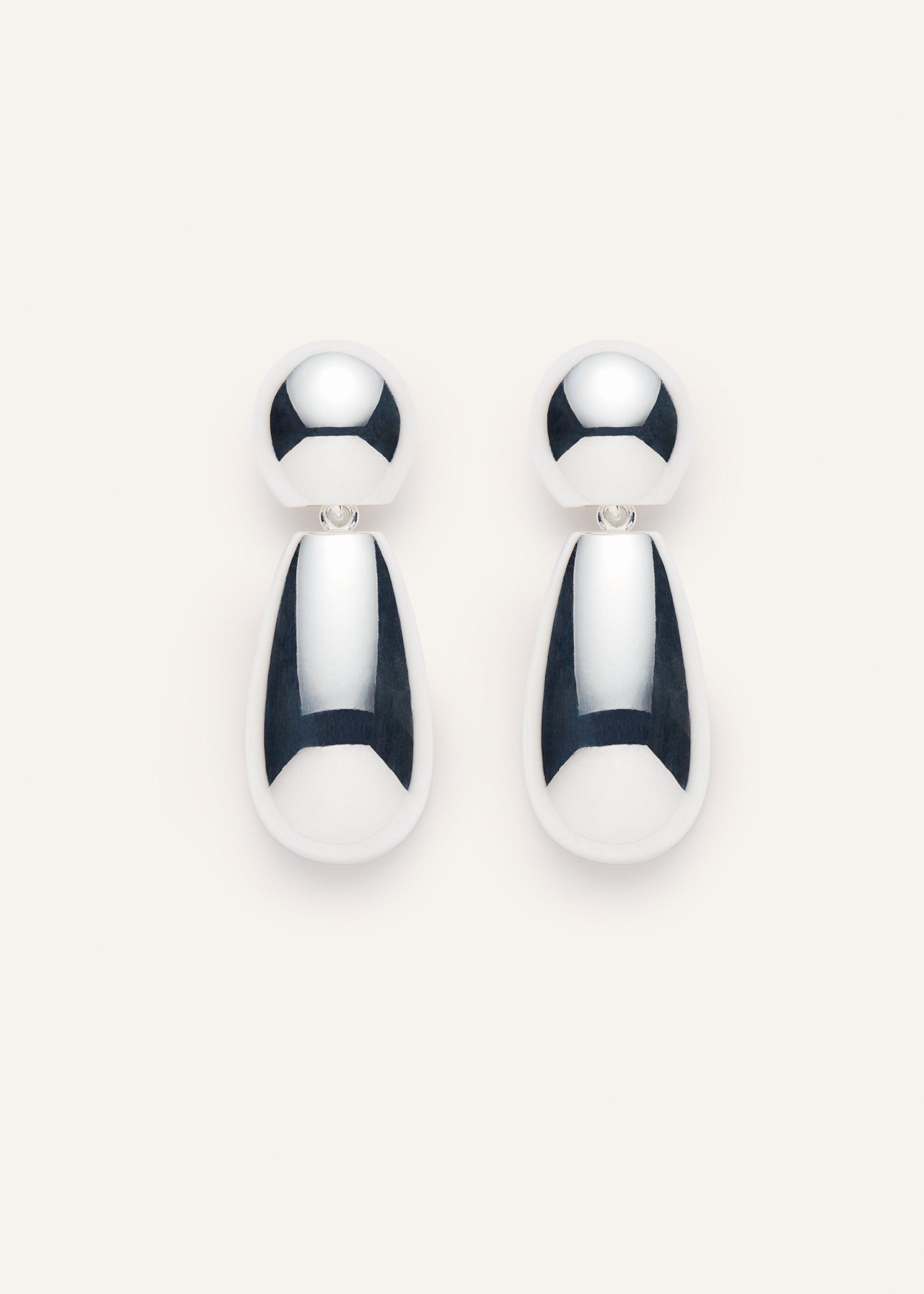 Drop earrings in silver product image