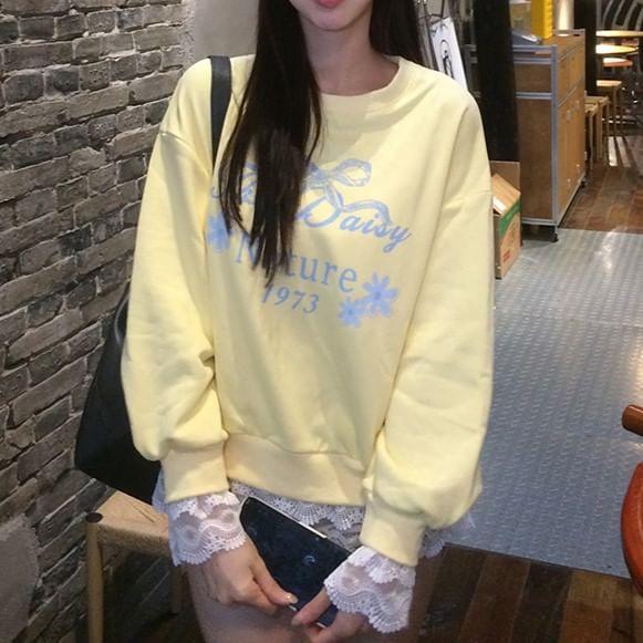 Round Neck Lettering Lace Trim Sweatshirt Product Image