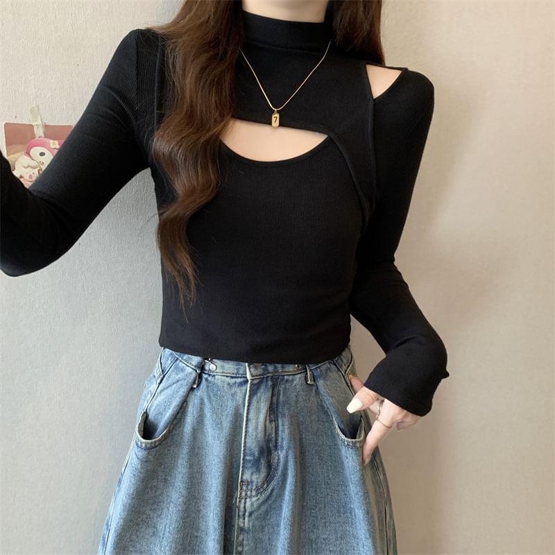 Long-Sleeve Mock Neck Plain Cutout Slim Fit Tee Product Image