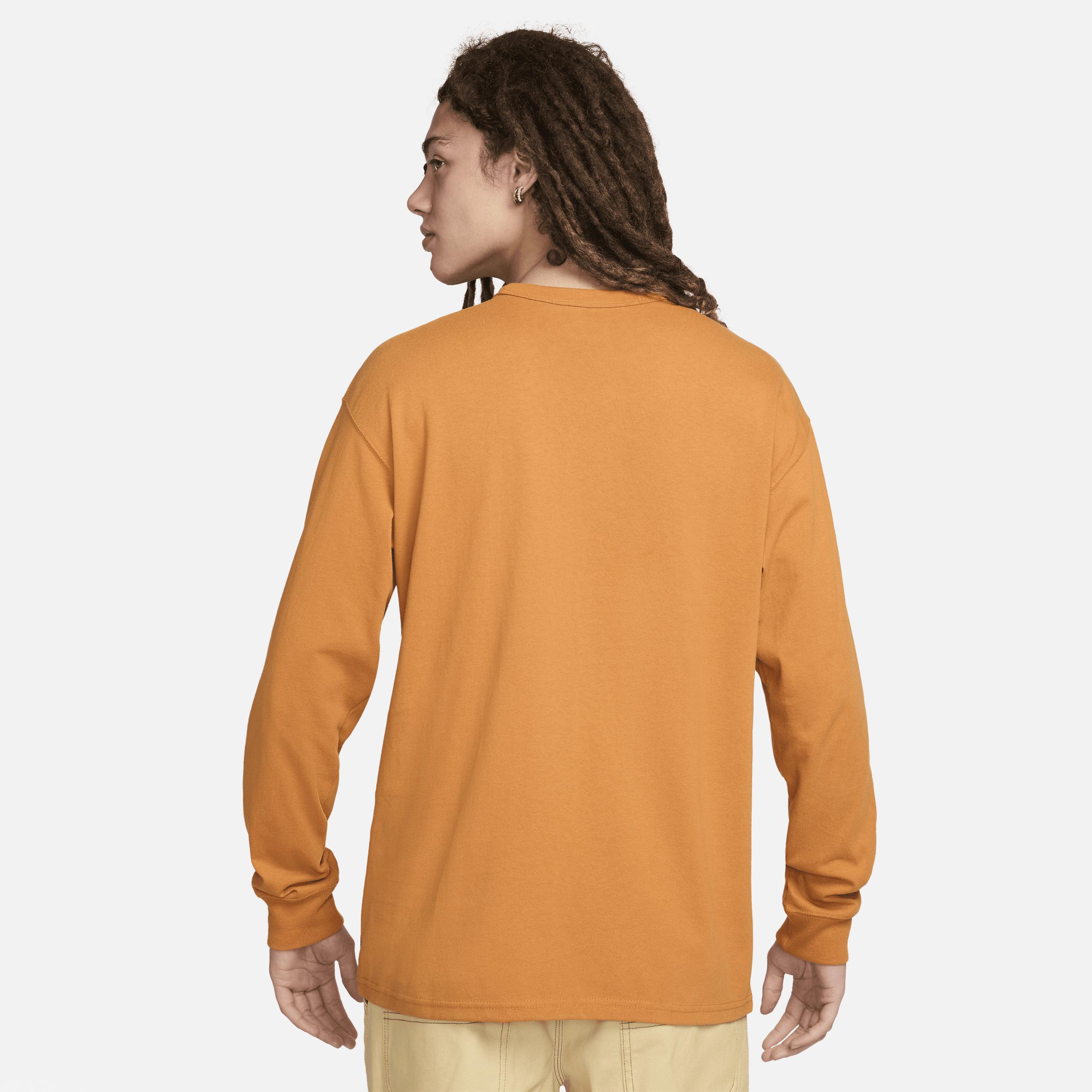 Men's Nike Sportswear Premium Essentials Long-Sleeve T-Shirt Product Image