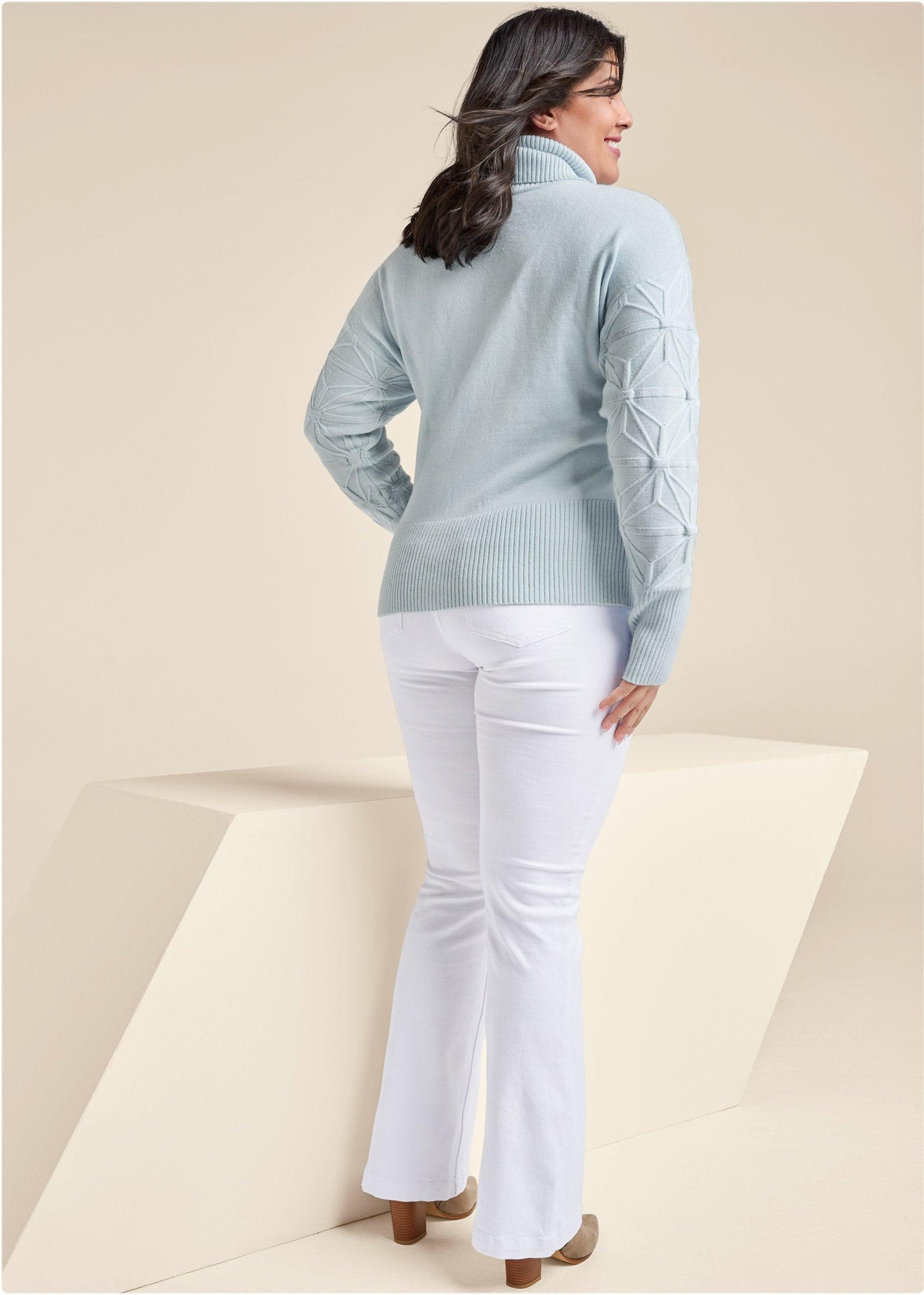 Diamond Cable Turtle Neck Sweater - Light Blue Product Image