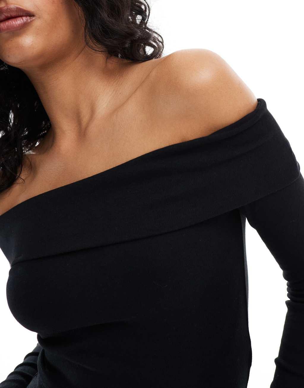 Stradivarius off shoulder top in black Product Image