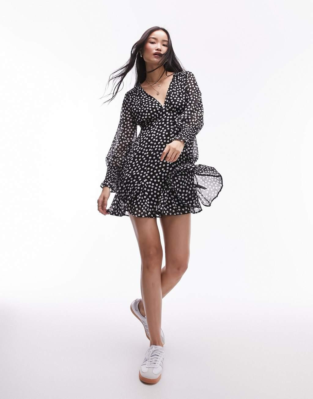 Topshop long sleeve godet mini tea dress in mono spot Product Image