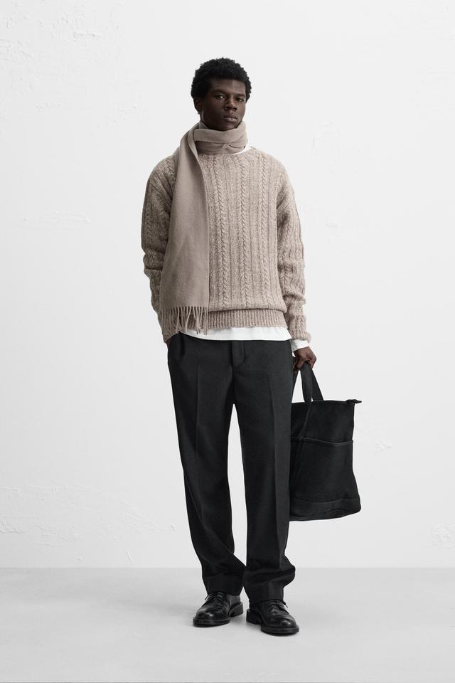 WOOL BLEND CABLE KNIT SWEATER Product Image