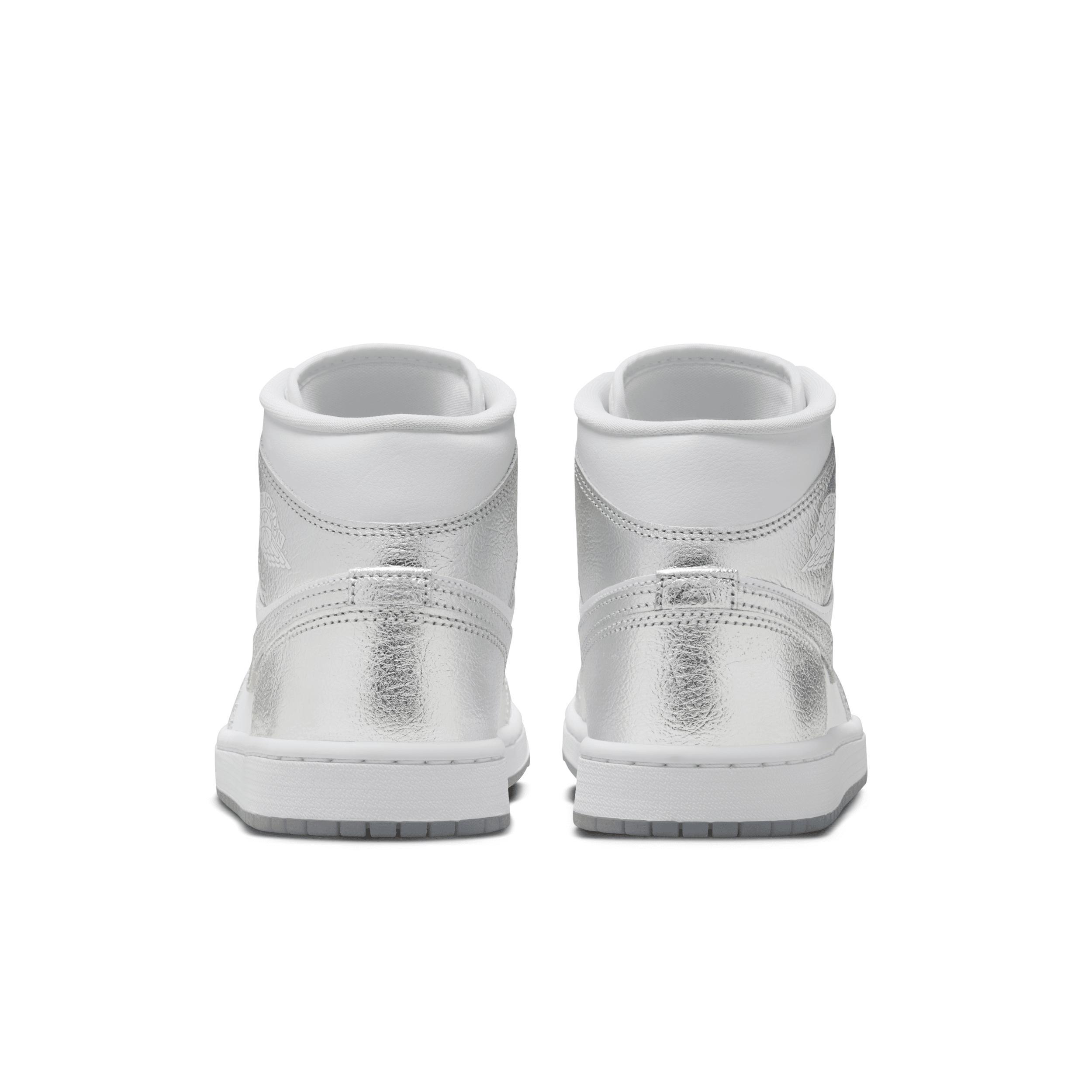 Women's Air Jordan 1 Mid SE Shoes Product Image