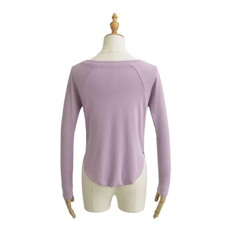 Long Sleeve Round Neck Plain T-Shirt Product Image