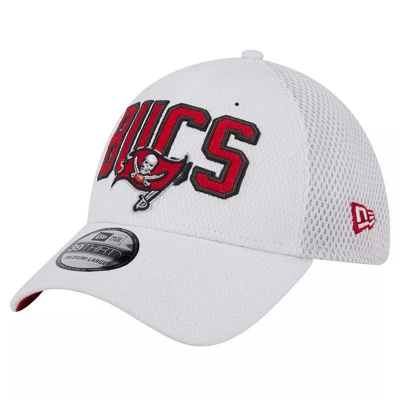 Mens New Era Tampa Bay Buccaneers Breakers 39THIRTY Flex Hat Product Image