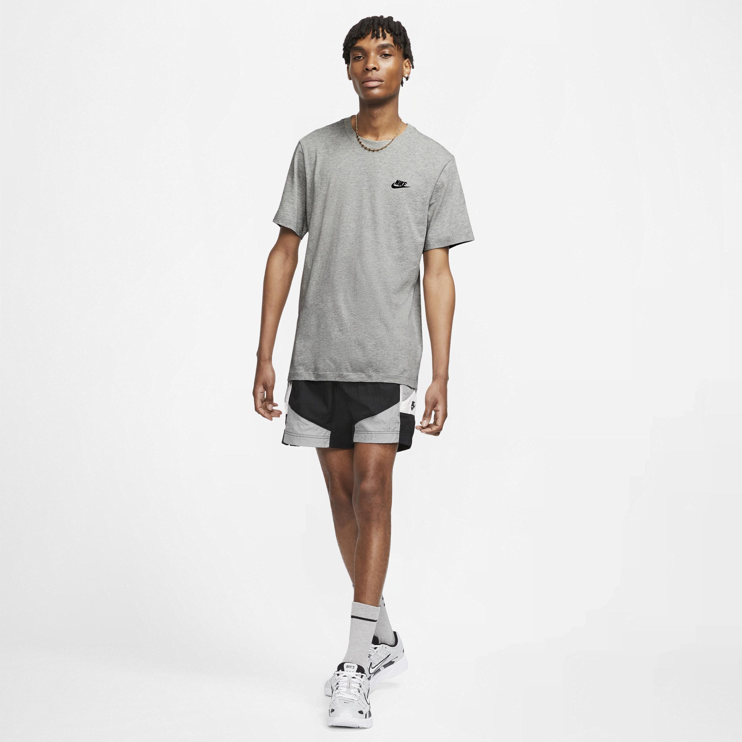 Nike Club t-shirt Product Image