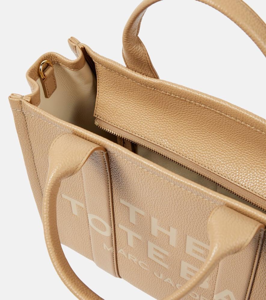 MARC JACOBS The Medium Leather Tote Bag In Beige Product Image