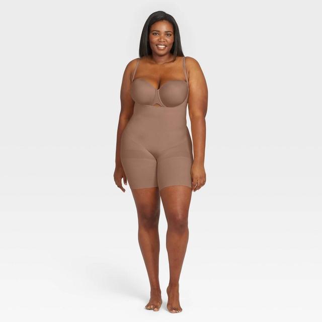 ASSETS by SPANX Womens Plus Size Remarkable Results All-In-One Body Slimmer - Cafe Au Lait 1X Product Image