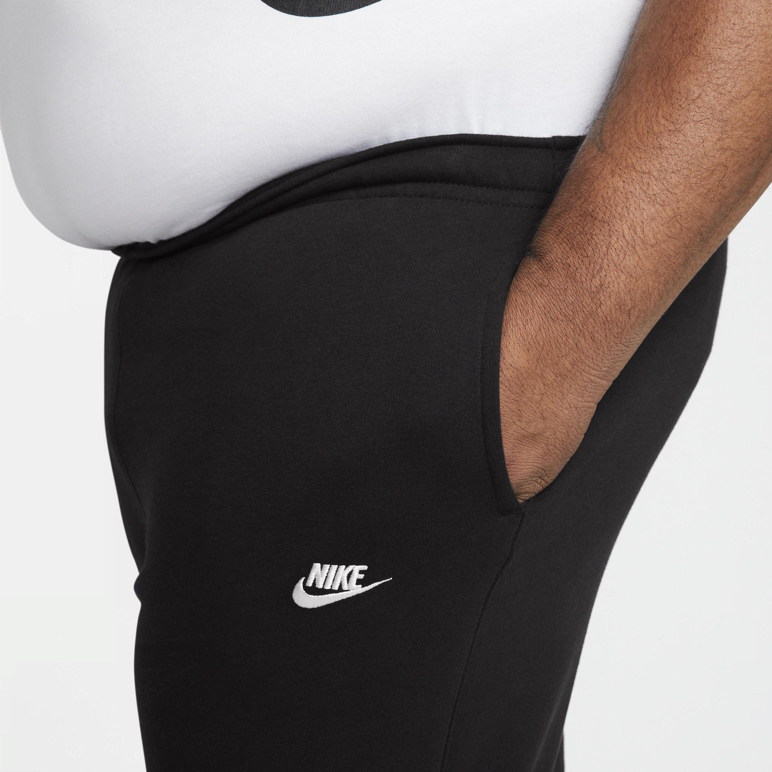 Nike Club Fleece cuffed sweatpants in black - BLACK Product Image