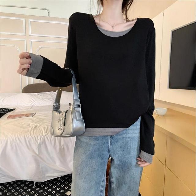 Mock Two-Piece Long-Sleeve Crew Neck Two Tone Tee Product Image